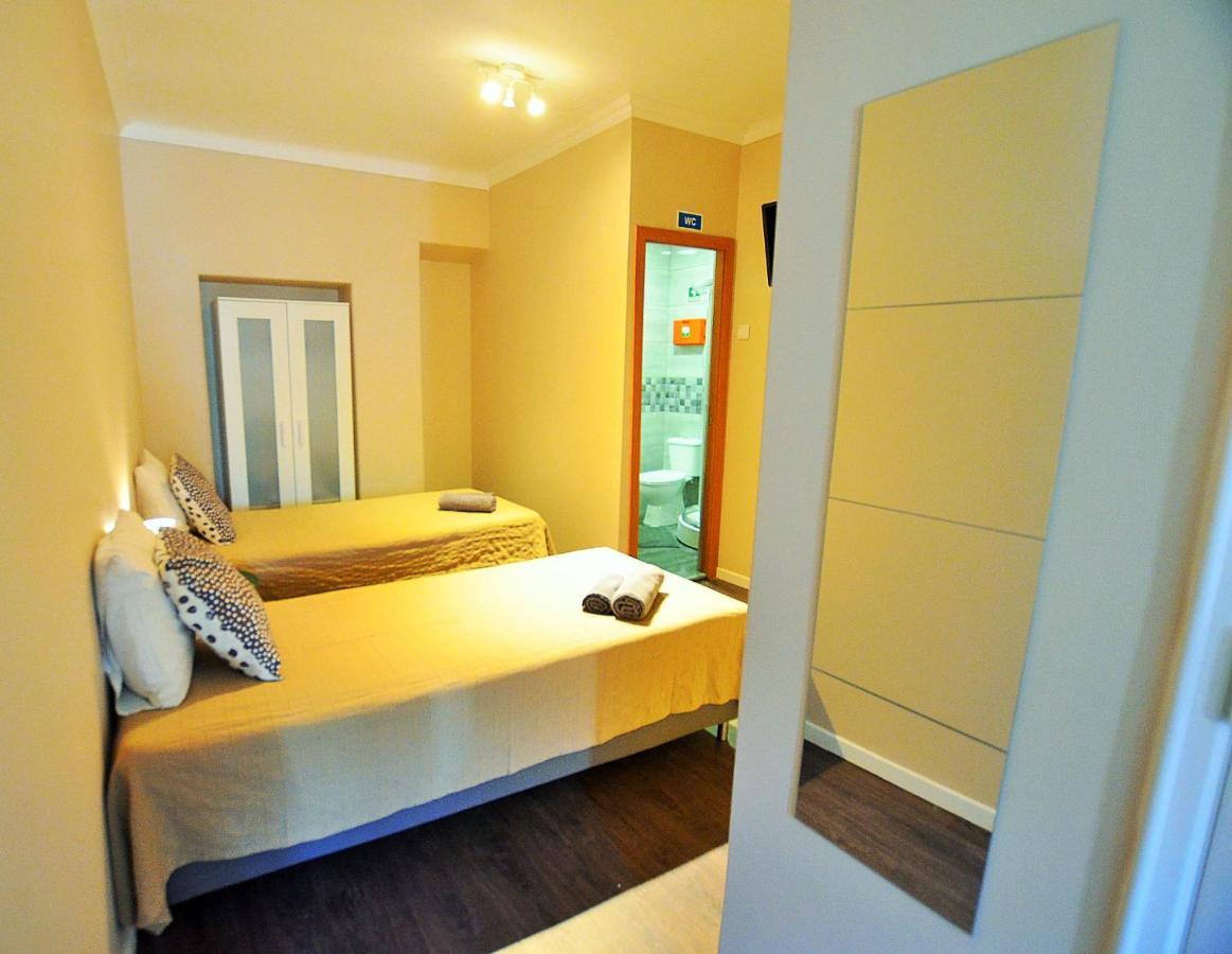 Rooms Dp Setúbal Exteriör bild